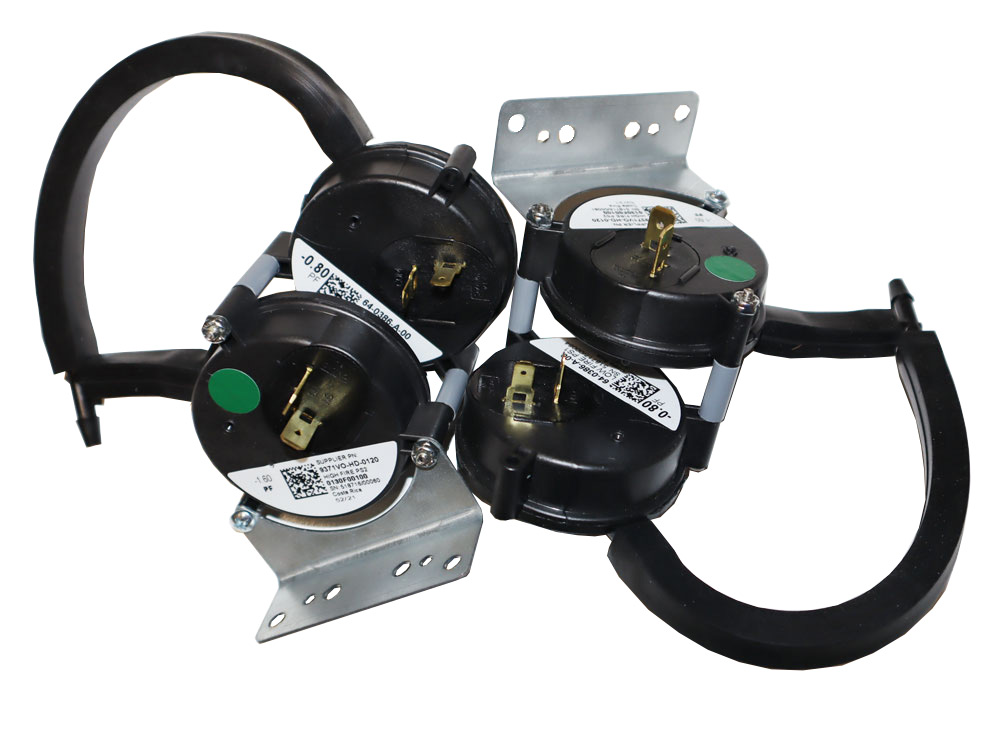 Goodman-0130F00100-Pressure-Switch.jpg