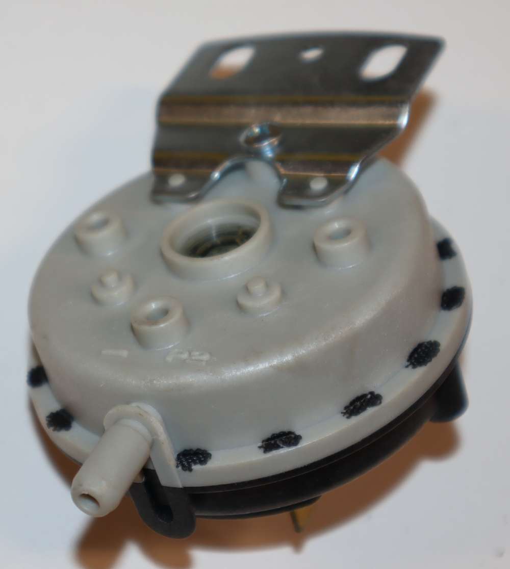 HB-Smith-55536-Pressure-Switch.jpg
