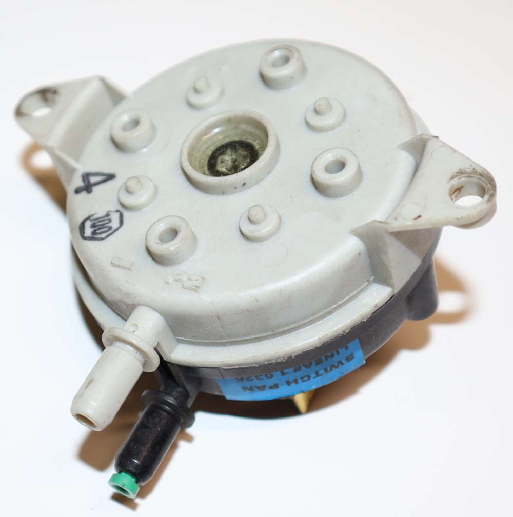 HB-Smith-55541-Pressure-Switch-54WC.jpg